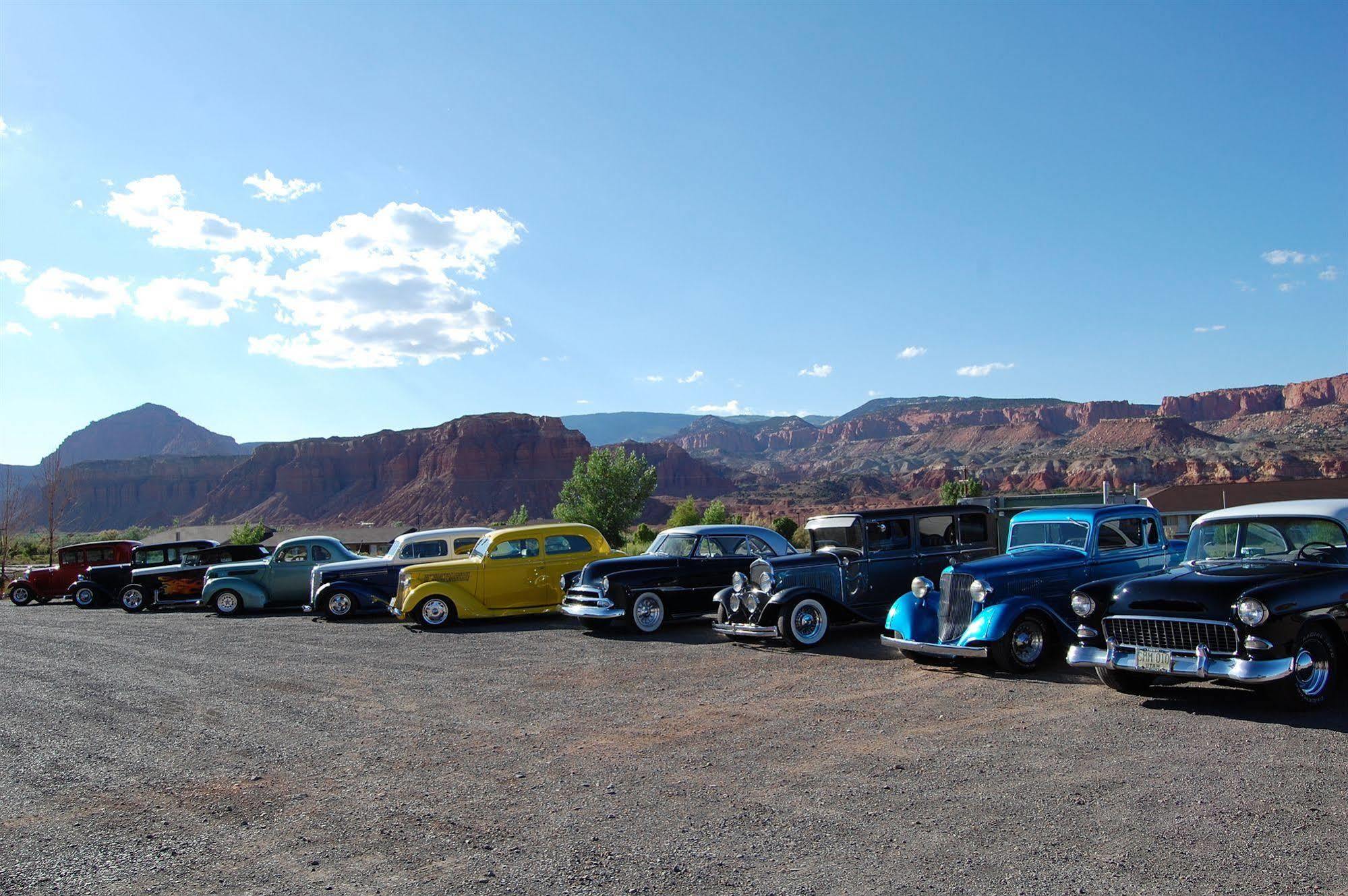 The Rim Rock Inn トーリー エクステリア 写真